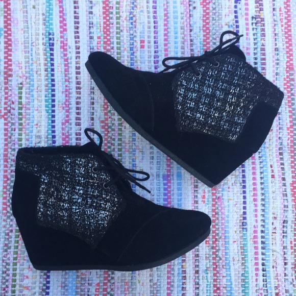Toms Shoes - Toms Black Shimmer Silver Desert Wedge Ankle Boot